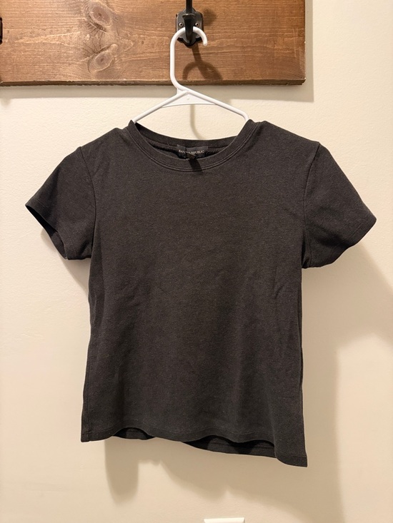 Banana Republic Tops - Banana Republic Charcoal Gray Short Sleeve Tee